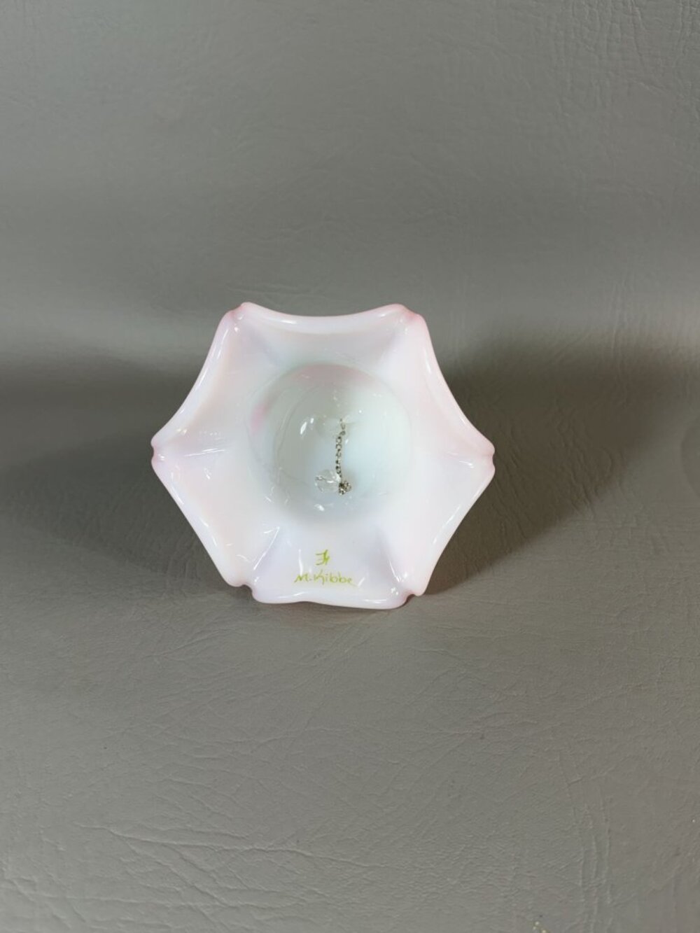 Vintage Fenton Art Glass Bell Hand-Painted Floral Signed M. Kibbe Satin Pink - Picture 13 of 16